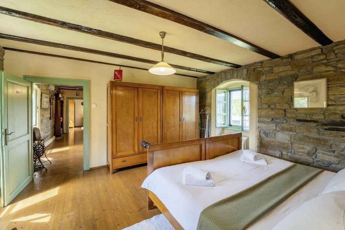 Villa Zatka In Zatka Cepic - Haus Fuer 6 Personen Kršan