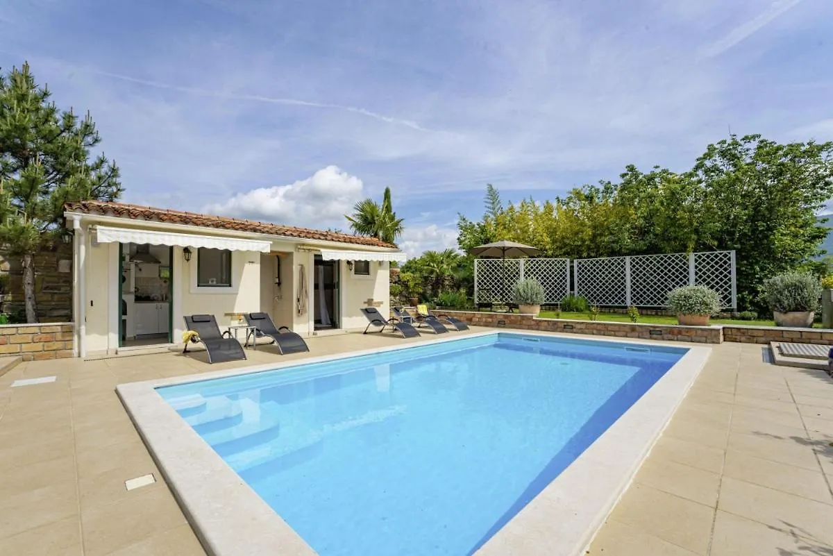 Villa Zatka In Zatka Cepic - Haus Fuer 6 Personen Kršan Horvátország